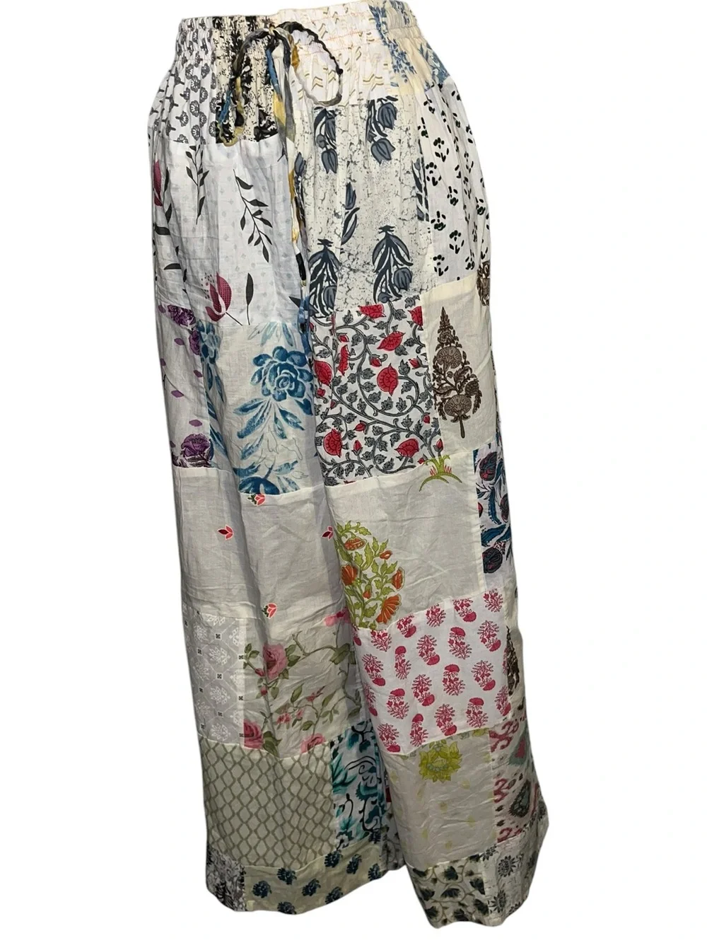 POL OS Patchwork Floral Wide-Leg Cotton Pants - Picture 3 of 7